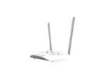 Wireless router with dual antennas