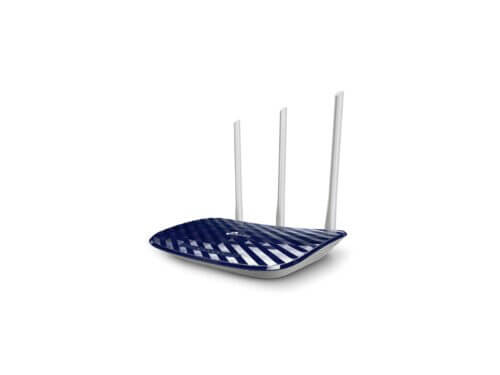 Wi-Fi router with three antennas