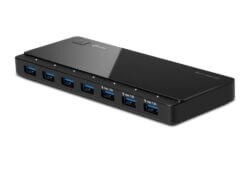7-port USB 3.0 hub with charging.