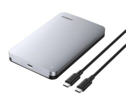 UGreen CM300 2.5 inch USB Type-C Hard Drive Enclosure - Silver
