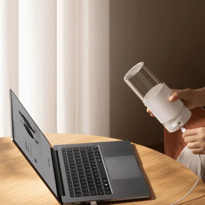 bhr9226eu xiaomi portable blender 300ml usb recharge wht hwr07.jpeg
